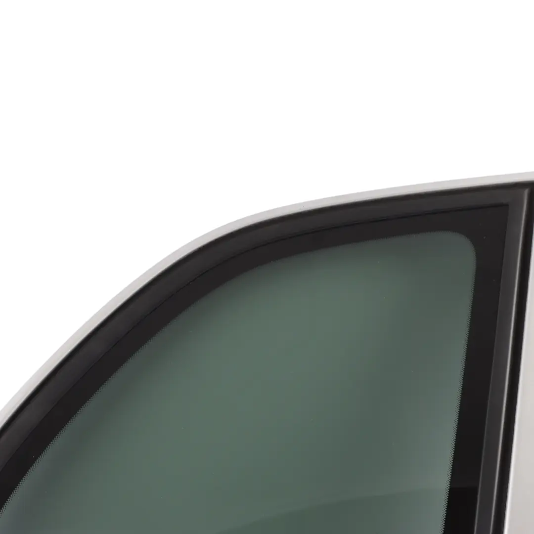 Quarter Window Rear Right O/S to Porsche Cayenne 9PA 955 with Part number 7L5845298 Porsche Cayenne 9PA 955 Quarter Window Rear Right O/S - SKU 7L5845298-1 - Part number 7L5845298