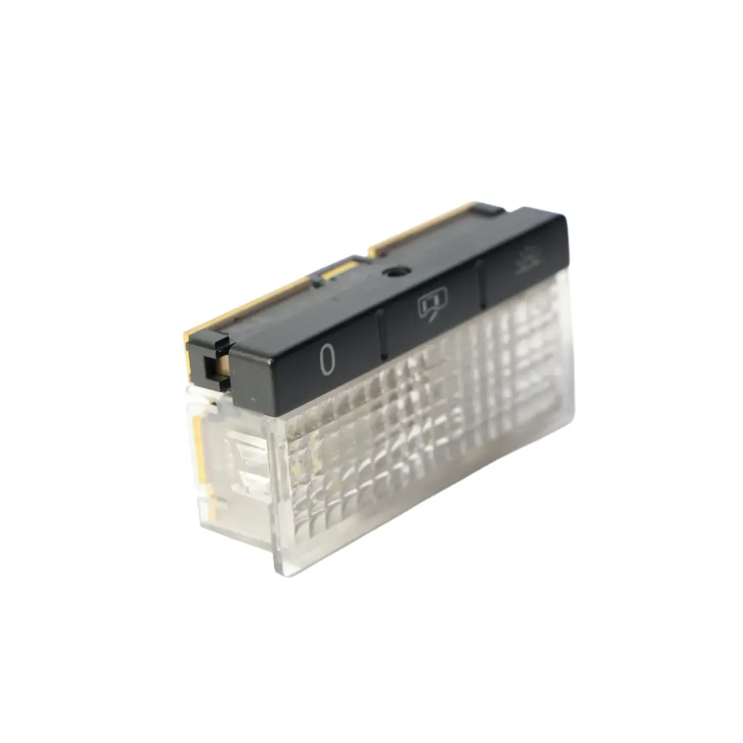 Luce Lettura Interna Tetto Posteriore Destra per Porsche Cayenne 9PA con numero di parte 7L5947292 Porsche Cayenne 9PA Luce Lettura Interna Tetto Posteriore Destra - SKU 7L5947292 - Numero di parte 7L5947292