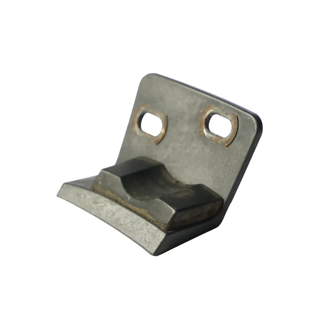 7L Portellone Posteriore Lato Bump Guida Destra per Volkswagen Touareg con numero di parte 7L6827684D Volkswagen Touareg 7L Portellone Posteriore Lato Bump Guida Destra - SKU 7L6827684D - Numero di parte 7L6827684D