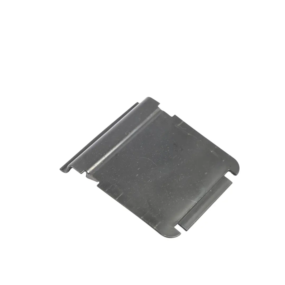 7L Osłona Panel Podwozia Podłogi Tył Prawa do VW Volkswagen Touareg o numerze 7L8825272 VW Volkswagen Touareg 7L Osłona Panel Podwozia Podłogi Tył Prawa - SKU 7L8825272 - Numer Części 7L8825272