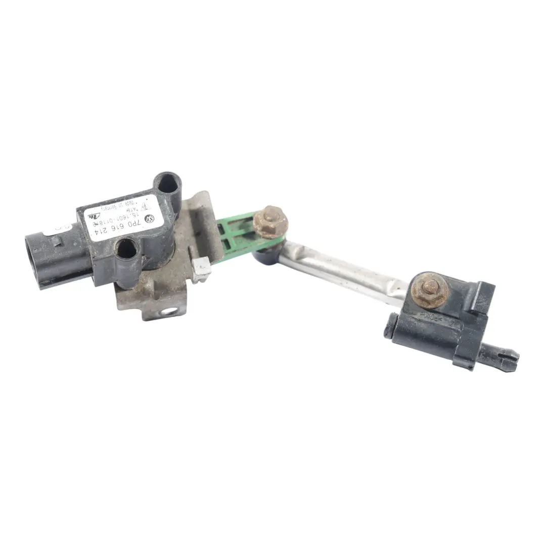 Capteur Niveau Commande Phare Droit pour Porsche Cayenne 92A à propos du numéro de pièce 7P0616214 Porsche Cayenne 92A Capteur Niveau Commande Phare Droit - SKU 7P0616214-1 - Numéro de pièce 7P0616214