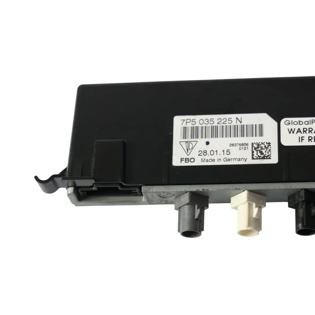 Modulo Amplificatore Antenna Posteriore Destra per Porsche Cayenne 92A con numero di parte 7P5035225N Porsche Cayenne 92A Modulo Amplificatore Antenna Posteriore Destra - SKU 7P5035225N - Numero di parte 7P5035225N