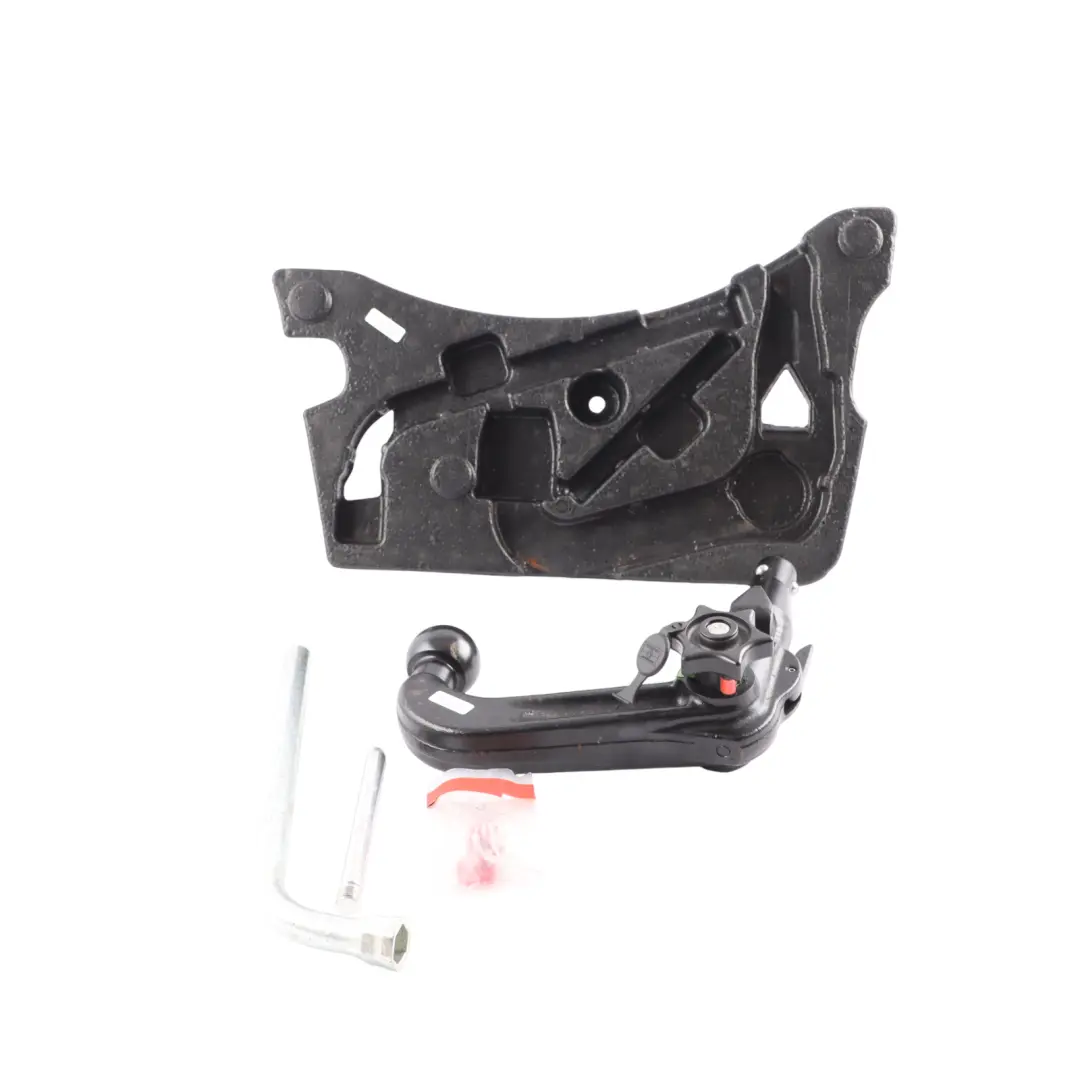 Porsche Cayenne 92A Spare Wheel Trim Accesory Towbar Ball Head 7P5012177B - SKU 7P5803882-1 - Part number 7P5803882