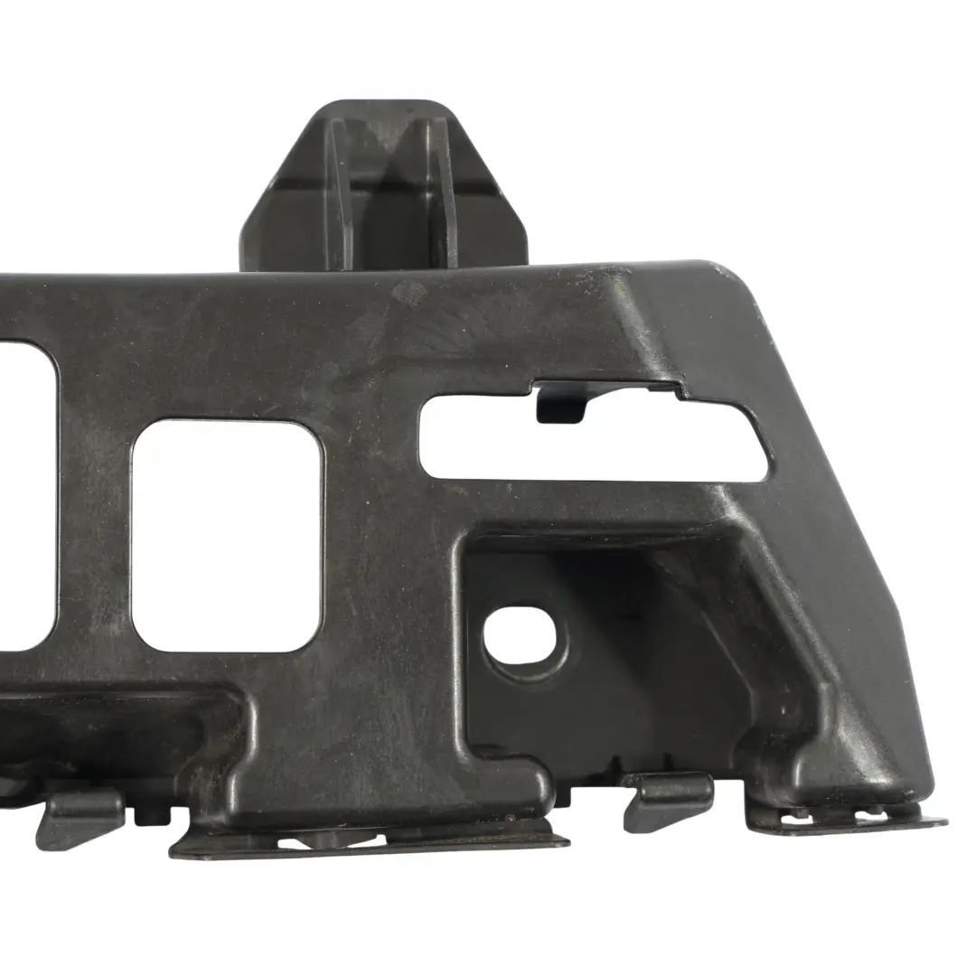 Soporte Lateral Trasero Guía De Montaje Izquierda para Porsche Cayenne 92A con número de pieza 7P5807483D Porsche Cayenne 92A Soporte Lateral Trasero Guía De Montaje Izquierda - SKU 7P5807483D - Número de pieza 7P5807483D