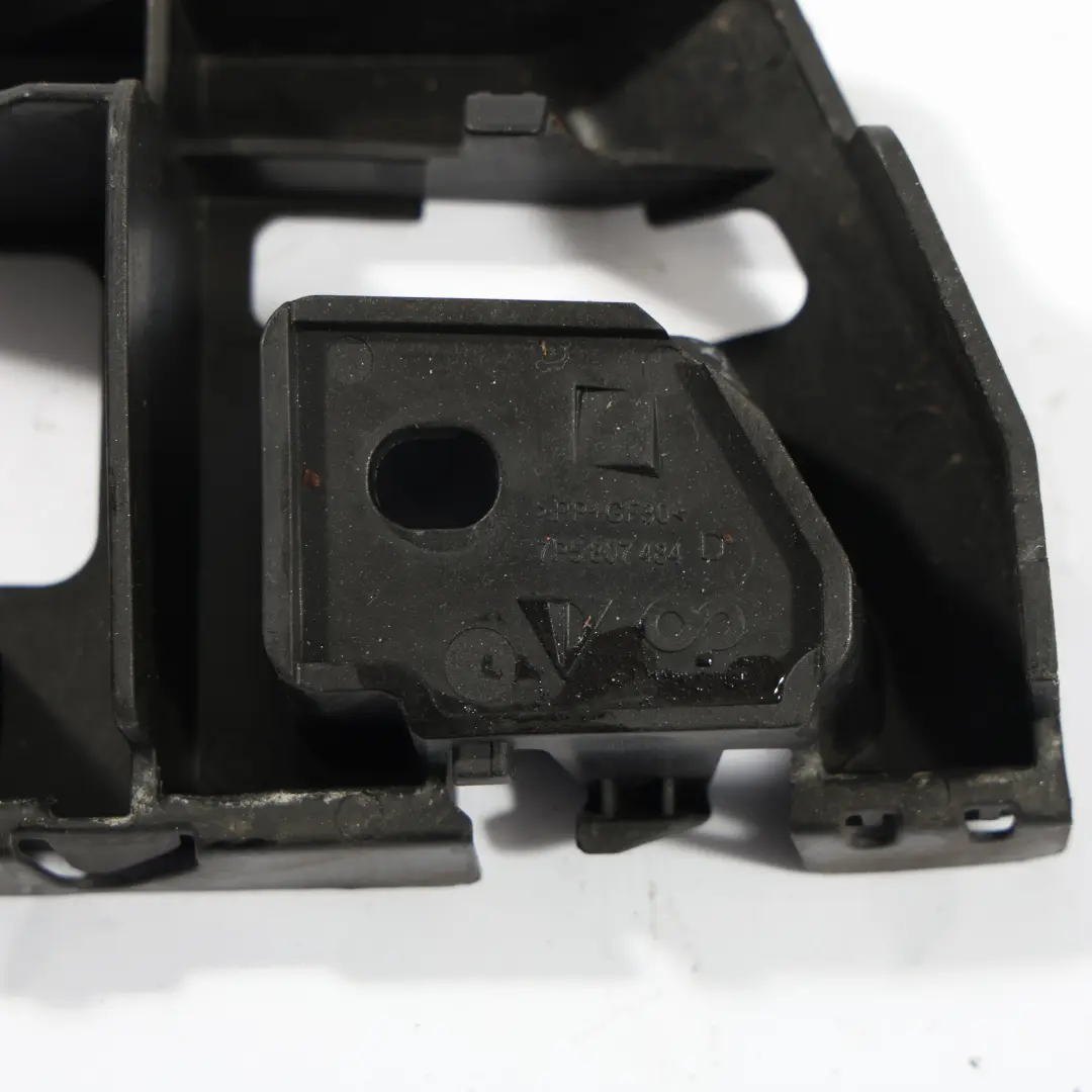 Bumper Side Bracket Holder Support Right O/S to Porsche Cayenne 92A Rear with Part number 7P5807484D Porsche Cayenne 92A Rear Bumper Side Bracket Holder Support Right O/S - SKU 7P5807484D - Part number 7P5807484D
