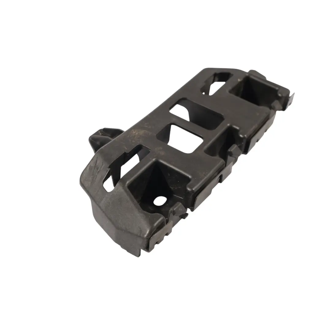 Porsche Cayenne 92A Soporte Lateral Parachoques Trasero Derecho - SKU 7P5807484D - Número de pieza 7P5807484D