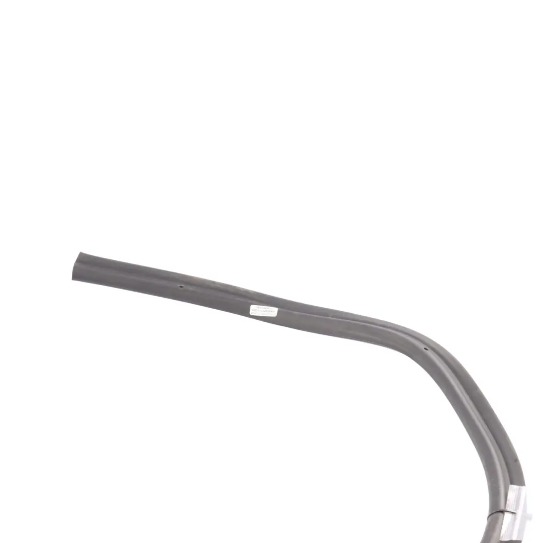 Hood Sealing Gasket Rubber Gasket Bonnet Strip to Porsche Cayenne 92A with Part number 7P5823727C Porsche Cayenne 92A Hood Sealing Gasket Rubber Gasket Bonnet Strip - SKU 7P5823727C - Part number 7P5823727C