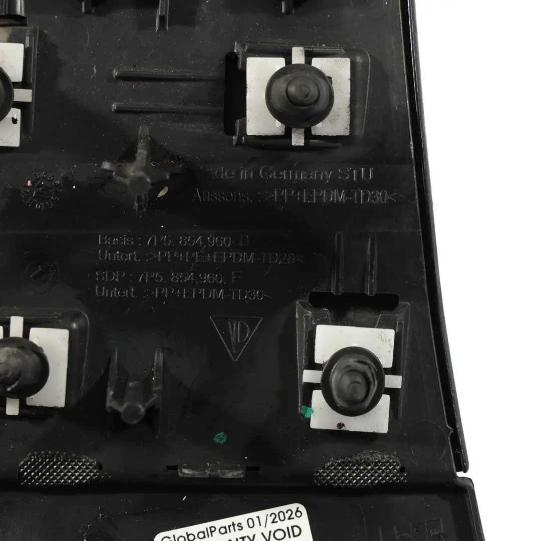 Moulure Latérale Aile Avant Droite Noire Brillante - C9X pour Porsche Cayenne 92A à propos du numéro de pièce 7P5854960D Porsche Cayenne 92A Moulure Latérale Aile Avant Droite Noire Brillante - C9X - SKU 7P5854960D-JBL - Numéro de pièce 7P5854960D