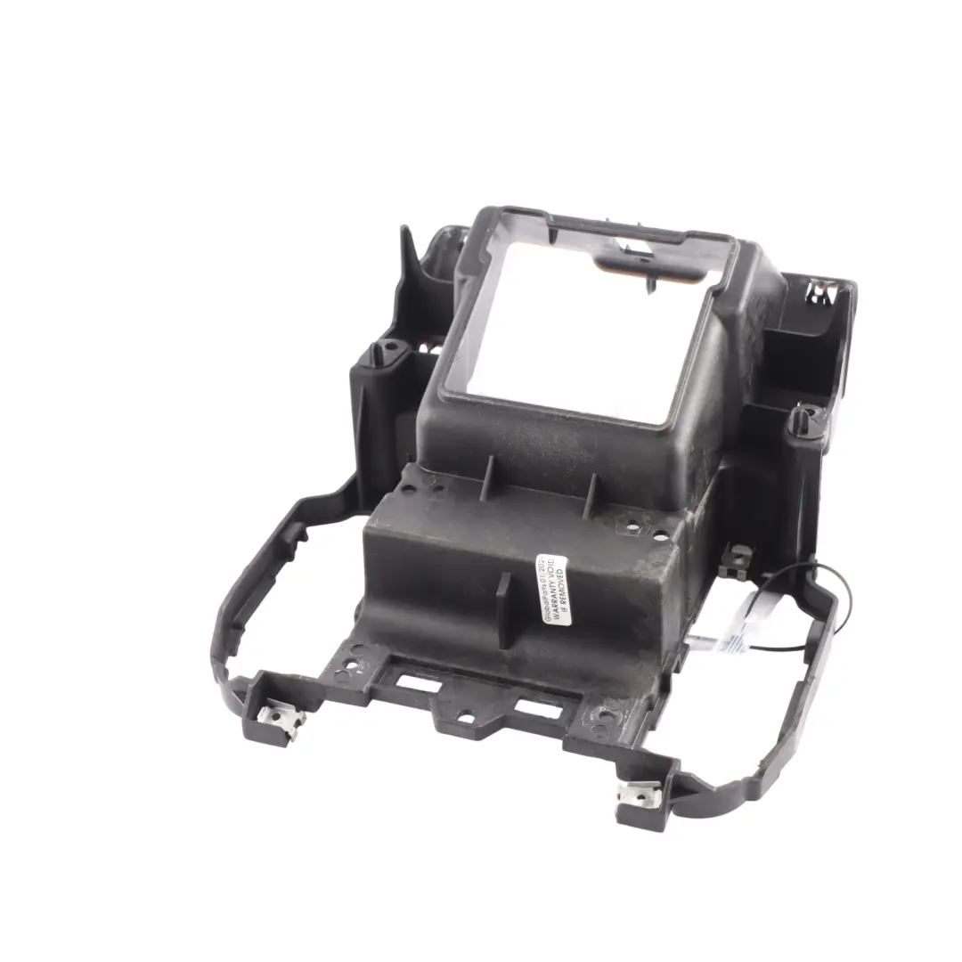 Centre Console Air Vent Surround Trim Cover to Porsche Cayenne 92A Rear with Part number 7P5863239DF Porsche Cayenne 92A Rear Centre Console Air Vent Surround Trim Cover - SKU 7P5863239DF - Part number 7P5863239DF