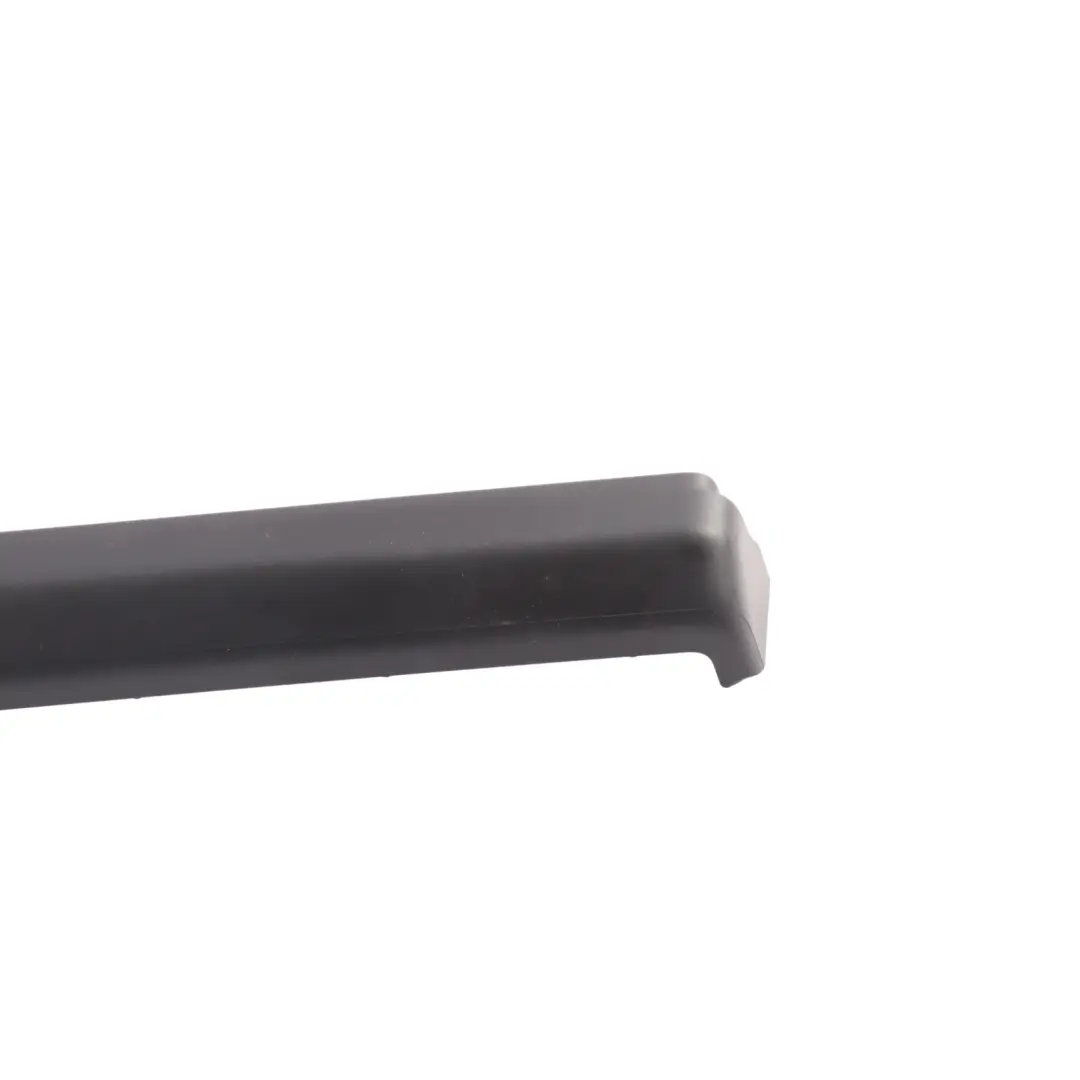 Porsche Cayenne 92A Panel Moldura Puerta Delantera Derecha Negro - SKU 7P5867228 - Número de pieza 7P5867228