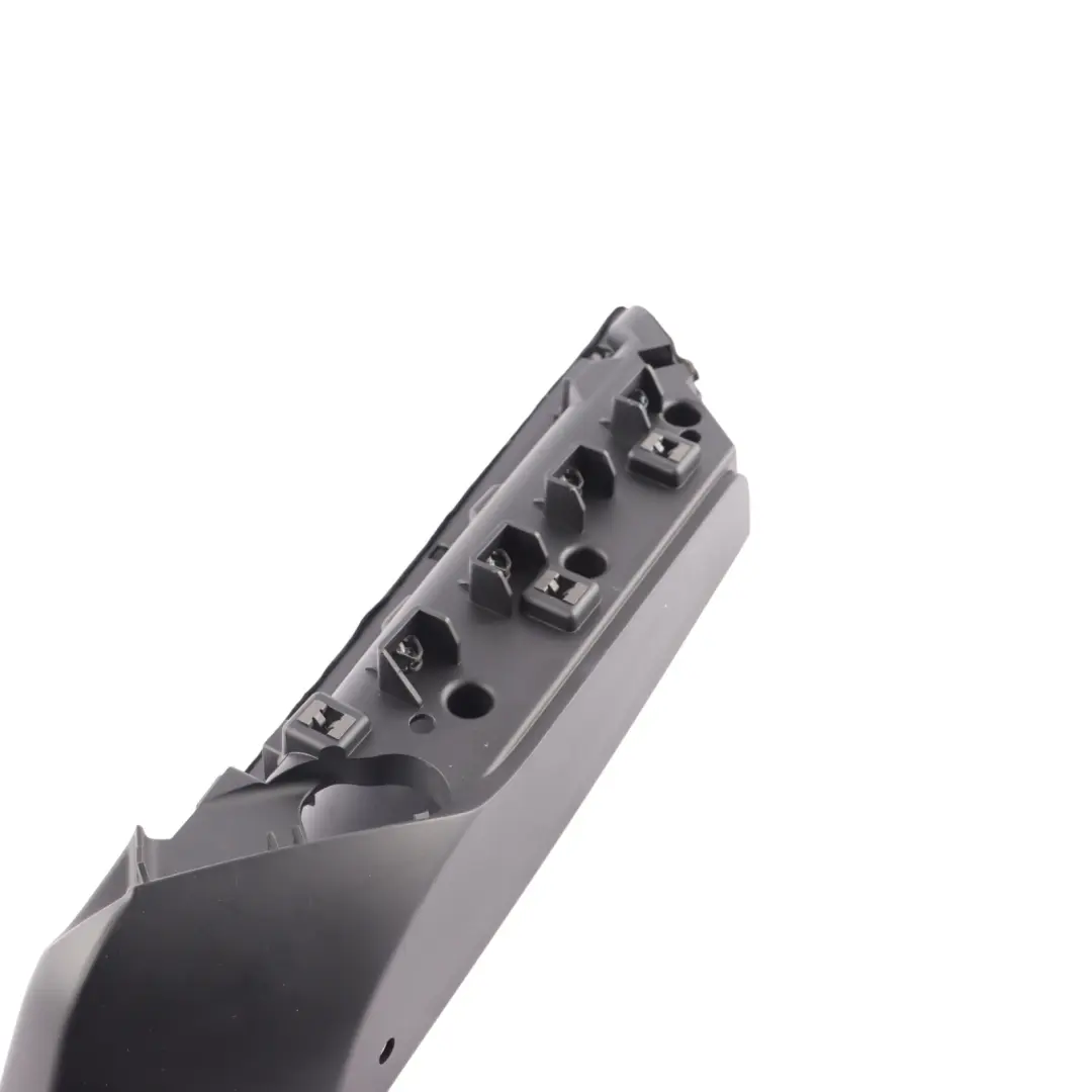 Soporte Reposabrazos Puerta Trasera Derecha Negro para Porsche Cayenne 92A con número de pieza 7P5867378A Porsche Cayenne 92A Soporte Reposabrazos Puerta Trasera Derecha Negro - SKU 7P5867378A - Número de pieza 7P5867378A