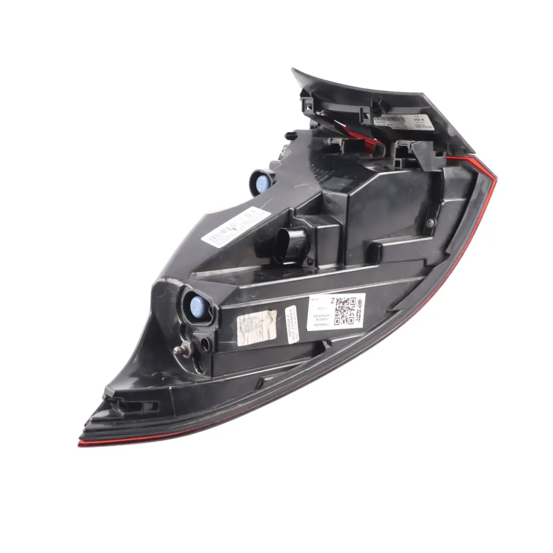 Tail Light Lamp Panel Outer Rear Right O/S to Porsche Cayenne 92A with Part number 7P5945208C Porsche Cayenne 92A Tail Light Lamp Panel Outer Rear Right O/S - SKU 7P5945208C - Part number 7P5945208C