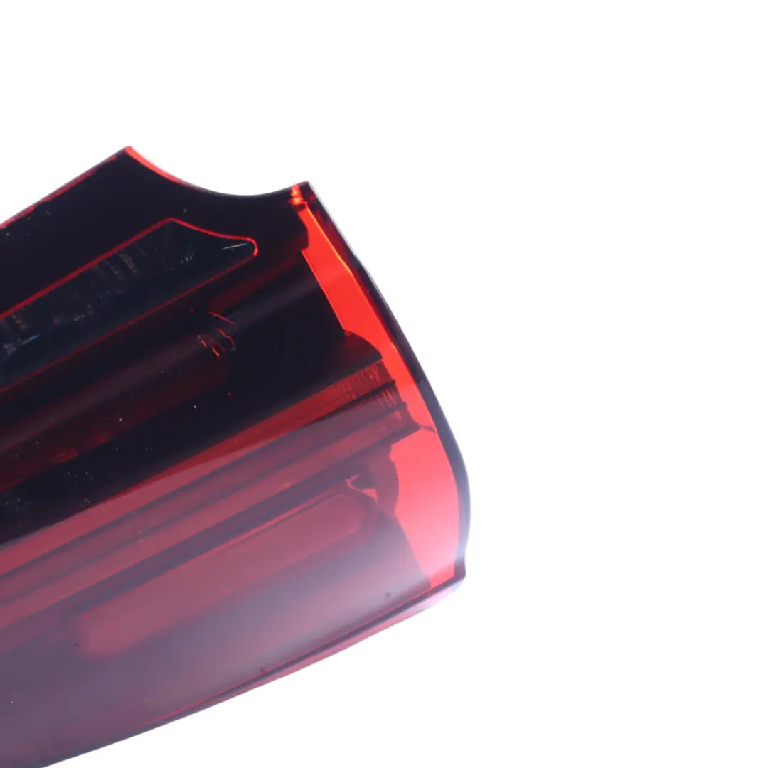 Tail Light Lamp Panel Inner Rear Right O/S to Porsche Cayenne 92A with Part number 7P5945307B Porsche Cayenne 92A Tail Light Lamp Panel Inner Rear Right O/S - SKU 7P5945307B - Part number 7P5945307B