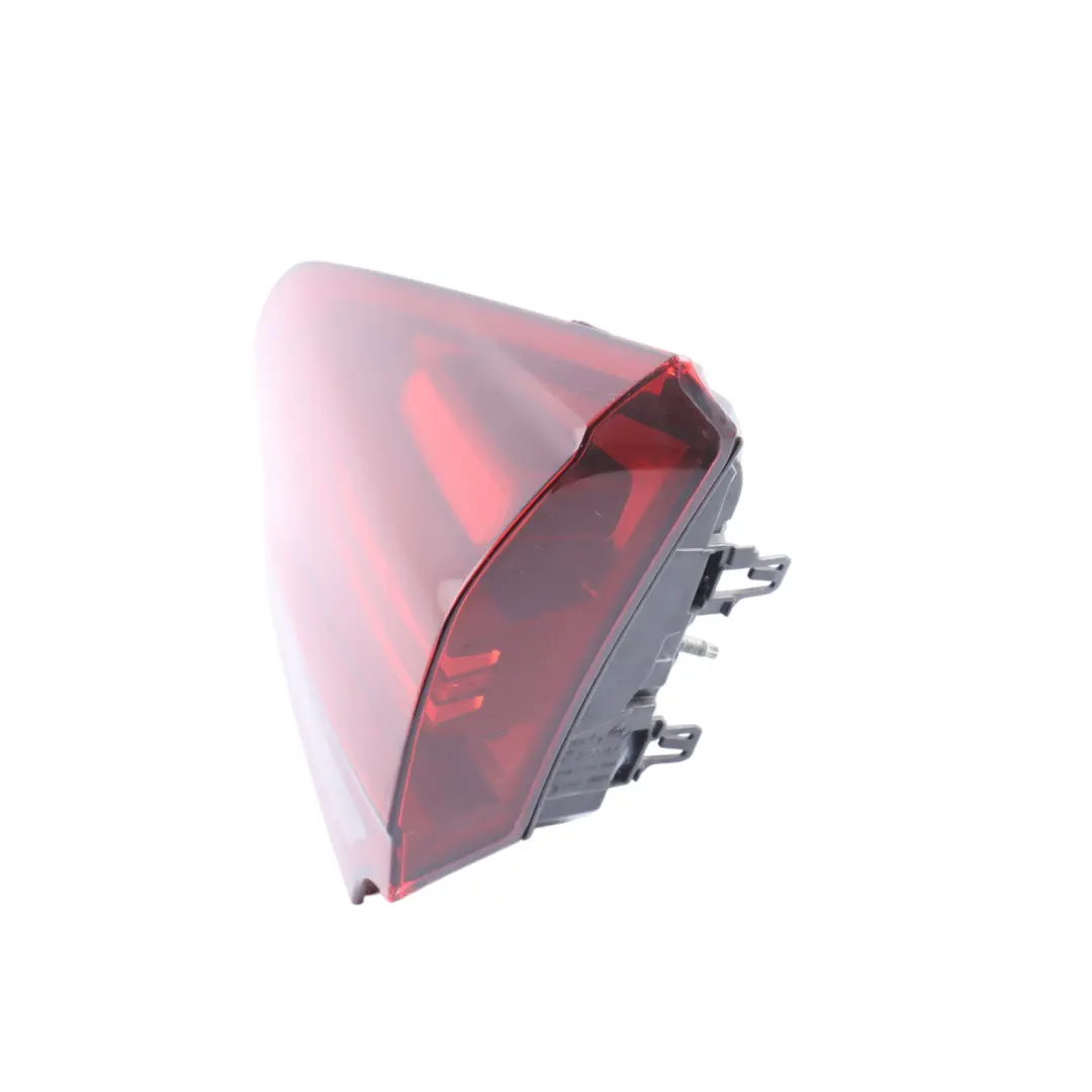 Porsche Cayenne 92A Tail Light Lamp Panel Inner Rear Right O/S - SKU 7P5945308B - Part number 7P5945308B