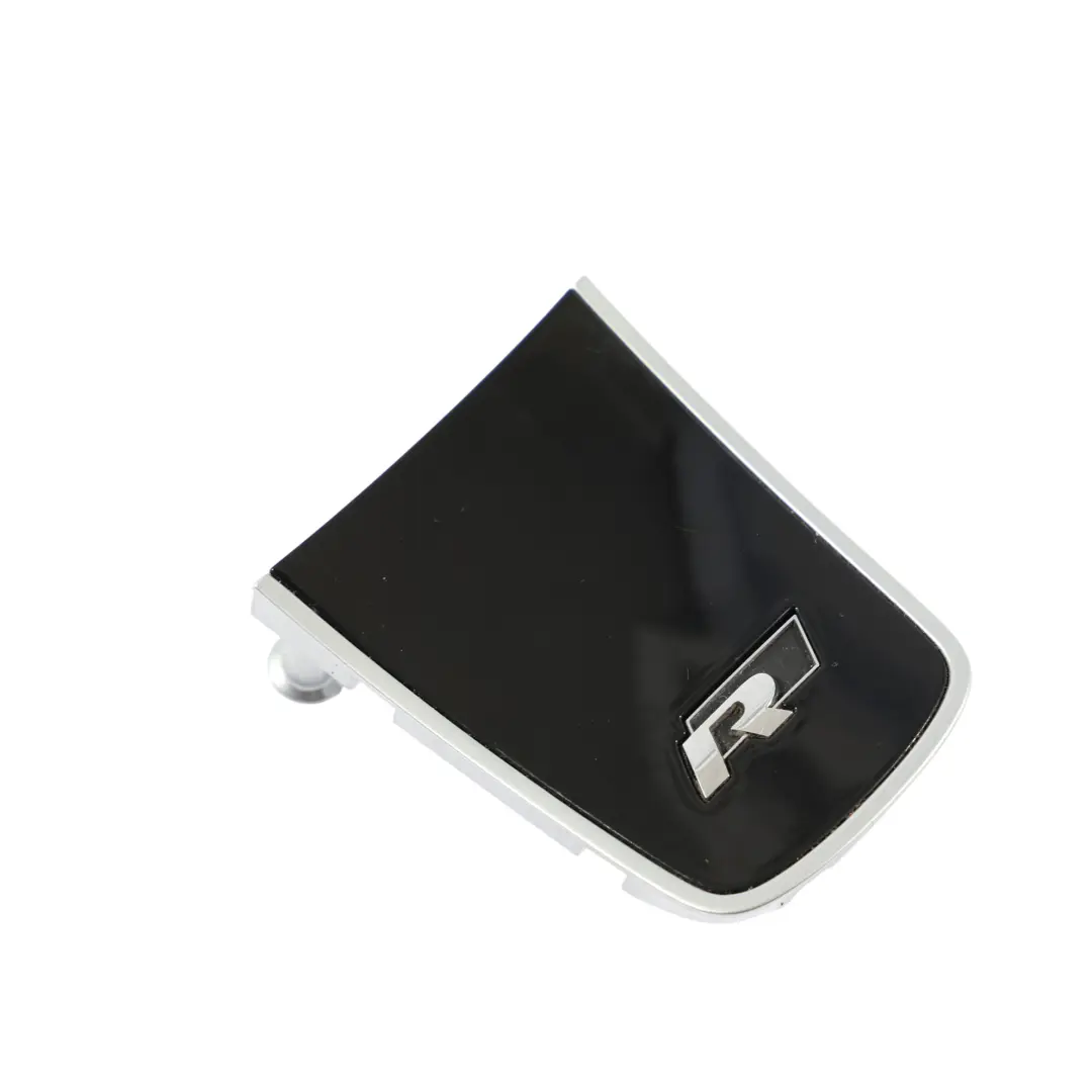 Cache-Emblème Inférieur De Volant Volkswagen VW Touareg pour à propos du numéro de pièce 7P6419685A Cache-Emblème Inférieur De Volant Volkswagen VW Touareg - SKU 7P6419685A - Numéro de pièce 7P6419685A