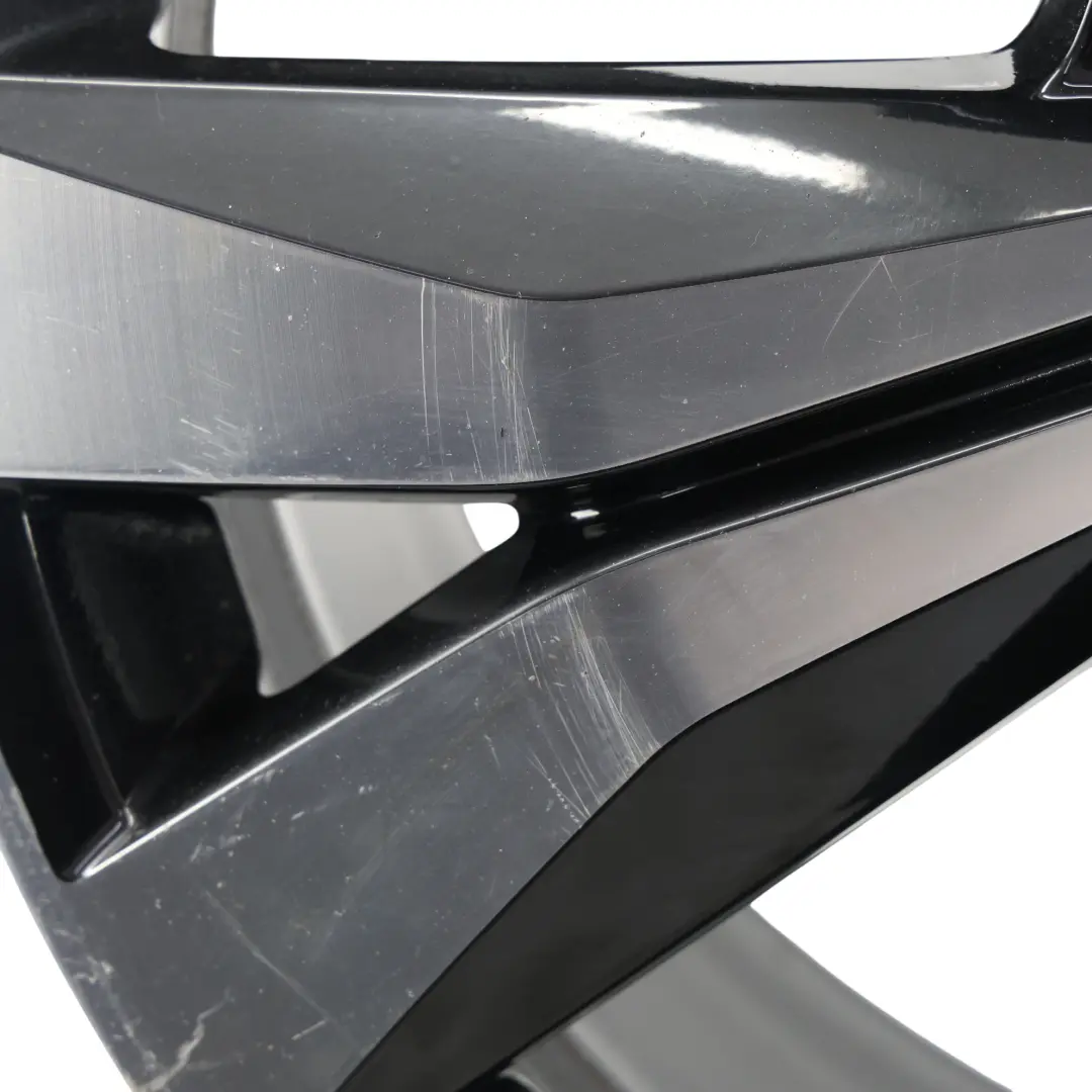 7P Jante En Alliage Argenté 20" 9J ET:57 pour Volkswagen Touareg à propos du numéro de pièce 7P6601025AL Volkswagen Touareg 7P Jante En Alliage Argenté 20" 9J ET:57 - SKU 7P6601025AL-2 - Numéro de pièce 7P6601025AL