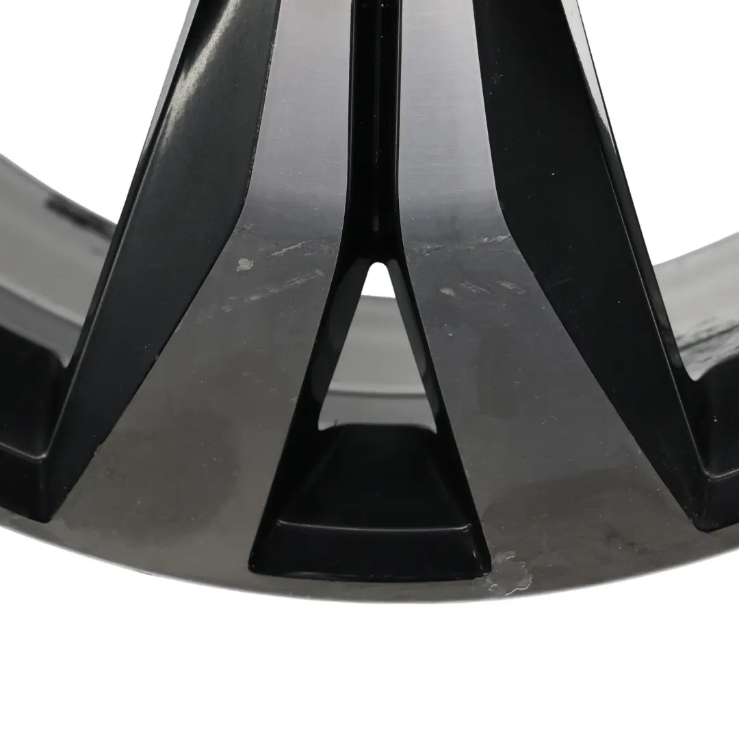 7P Silver Wheel Alloy Rim 20" 9J ET:57 to Volkswagen Touareg with Part number 7P6601025M Volkswagen Touareg 7P Silver Wheel Alloy Rim 20" 9J ET:57 - SKU 7P6601025M-3 - Part number 7P6601025M