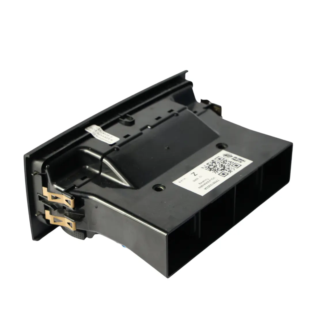 VW Touareg 7P Embellecedor Panel Ventilación Consola Central Trasera - SKU 7P6819203A - Número de pieza 7P6819203A