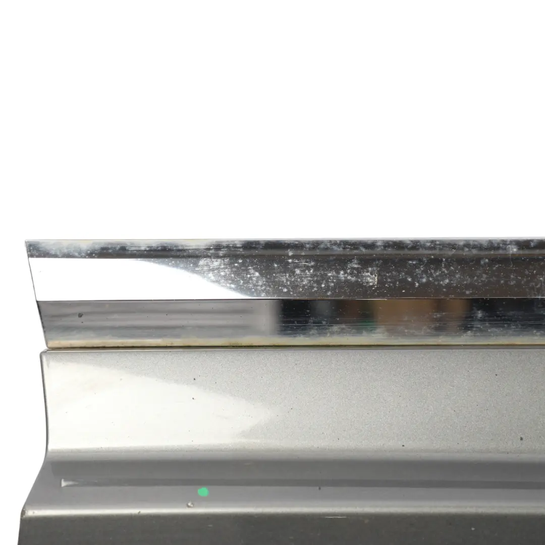 7P Front Door Strip Moulding Trim Right O/S Graphite Grey M7W to Volkswagen Touareg with Part number 7P6853960A-GGR Volkswagen Touareg 7P Front Door Strip Moulding Trim Right O/S Graphite Grey M7W - SKU 7P6853960A-GGR - Part number 7P6853960A-GGR