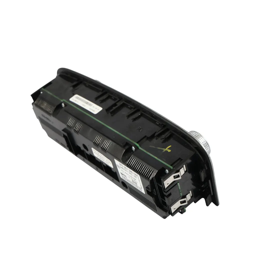 VW Touareg 7P Panel Sterowania Klimatyzacją Kontroler Klimy - SKU 7P6907040CD - Numer Części 7P6907040CD