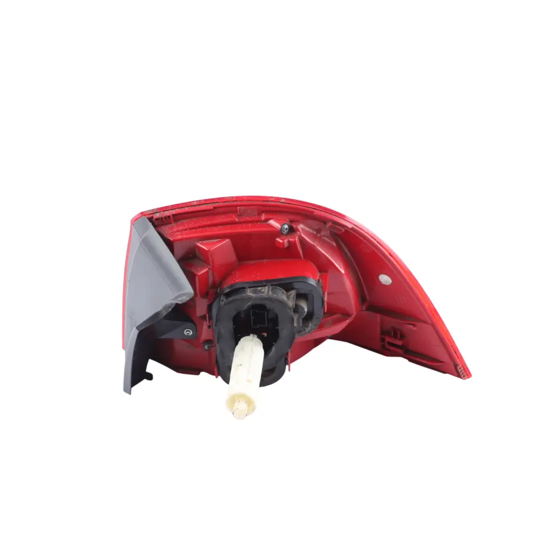 7P Rear Lamp Right O/S Trunk Lid Tailgate Tail Light 3C5945094F to VW Touareg with Part number 7P6945207 VW Touareg 7P Rear Lamp Right O/S Trunk Lid Tailgate Tail Light 3C5945094F - SKU 7P6945207 - Part number 7P6945207