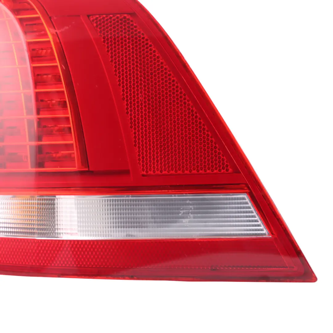 7P Lamp LED Tail Light Outer Rear Right O/S to Volkswagen Touareg with Part number 7P6945208 Volkswagen Touareg 7P Lamp LED Tail Light Outer Rear Right O/S - SKU 7P6945208 - Part number 7P6945208