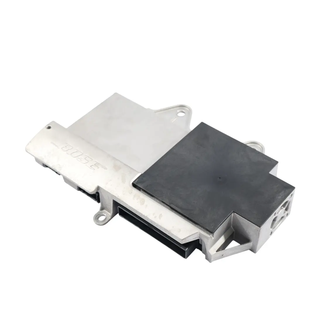 Wzmacniacz Audio System Bose do Porsche Cayenne 92A o numerze 7PP035223AA Porsche Cayenne 92A Wzmacniacz Audio System Bose - SKU 7PP035223AA - Numer Części 7PP035223AA