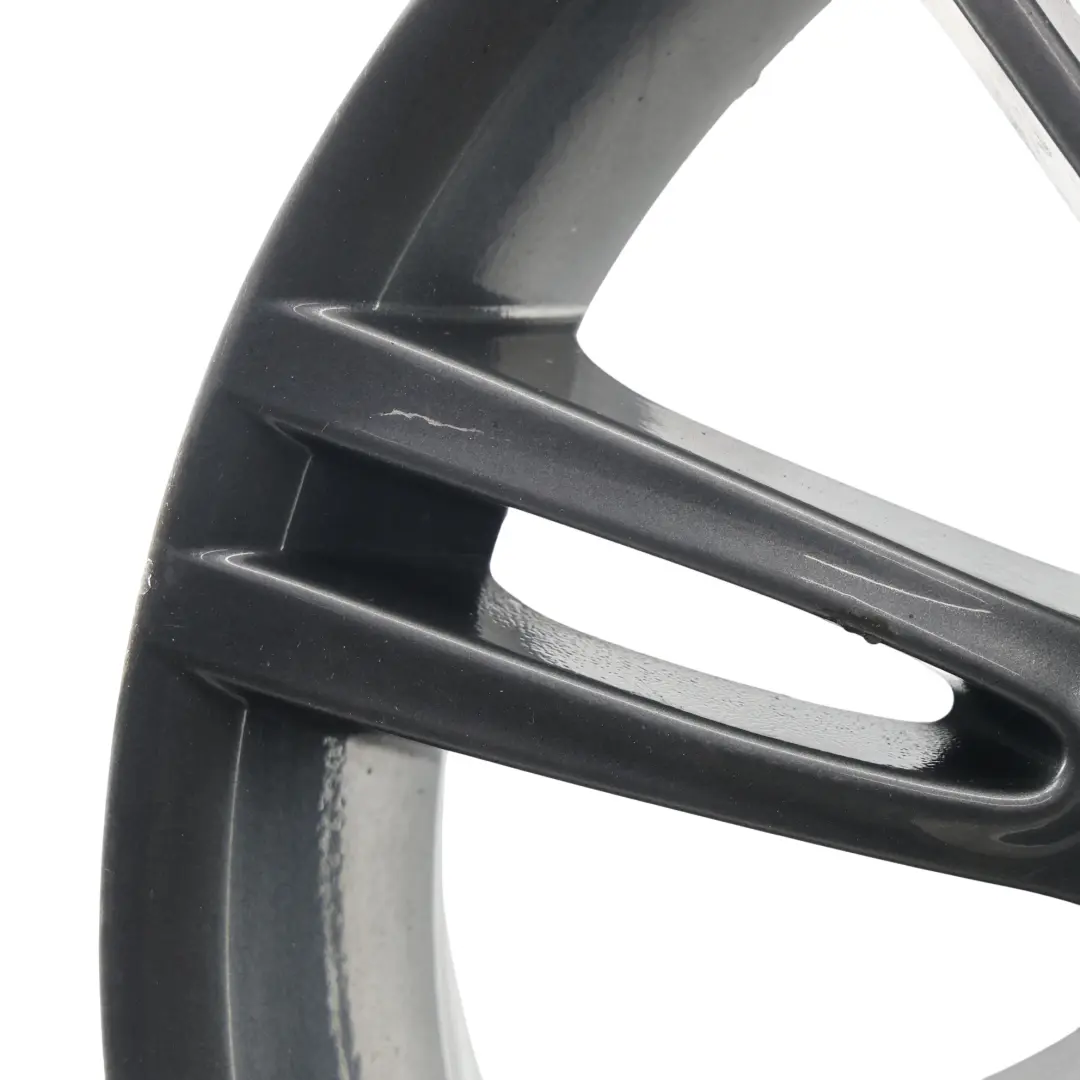 Cerchio Lega Anteriore Grigio 18" 8J ET:34 M Styling 193 per BMW E90 E91 E92 E93 con numero di parte 8036933 BMW E90 E91 E92 E93 Cerchio Lega Anteriore Grigio 18" 8J ET:34 M Styling 193 - SKU 8036933-14 - Numero di parte 8036933