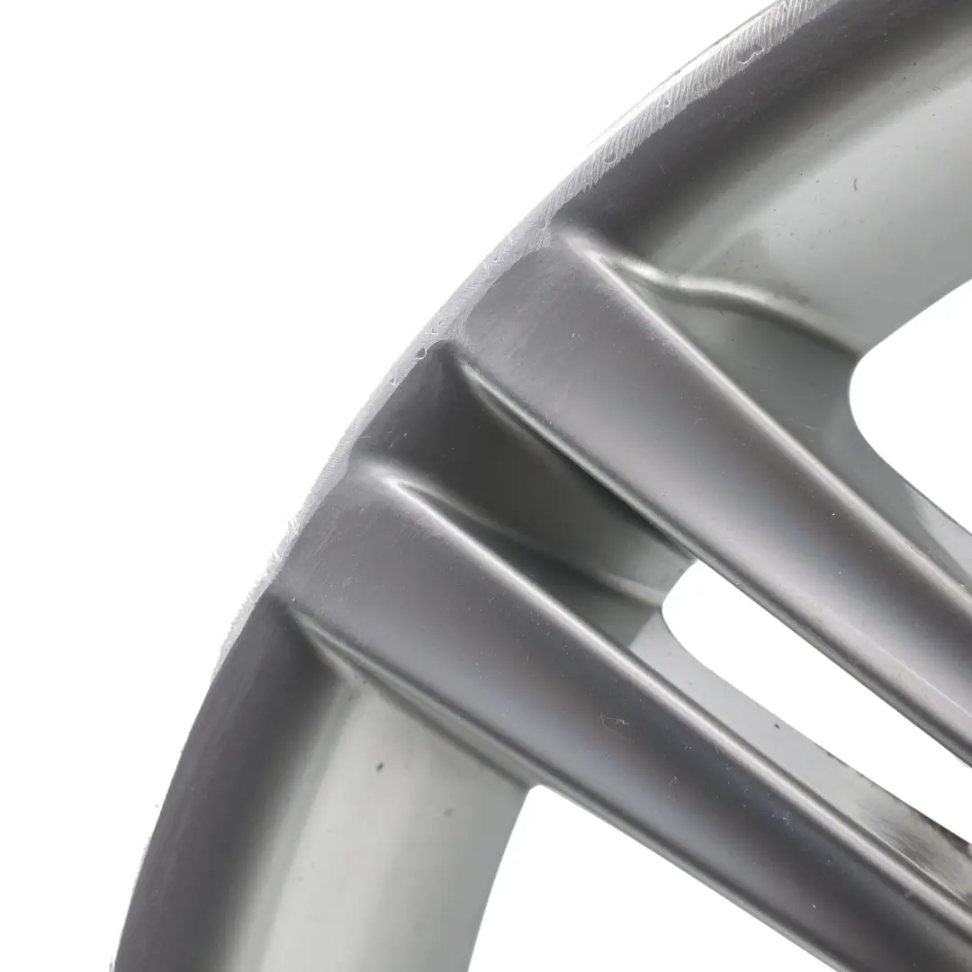 Cerchio In Lega Argento M A Doppio Raggio 194 17" ET:34 8J per BMW E90 E91 E92 E93 con numero di parte 8036935 BMW E90 E91 E92 E93 Cerchio In Lega Argento M A Doppio Raggio 194 17" ET:34 8J - SKU 8036935-1 - Numero di parte 8036935