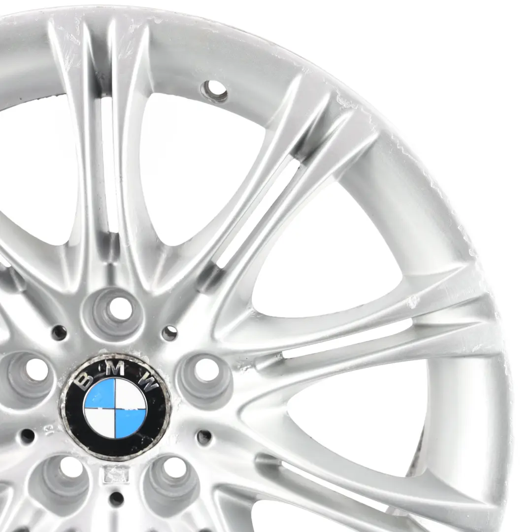 Cerchio Ruota In Lega Argento 18" ET:20 8J M Doppie Razze 135 per BMW E60 E61 con numero di parte 8036947 BMW E60 E61 Cerchio Ruota In Lega Argento 18" ET:20 8J M Doppie Razze 135 - SKU 8036947-6 - Numero di parte 8036947