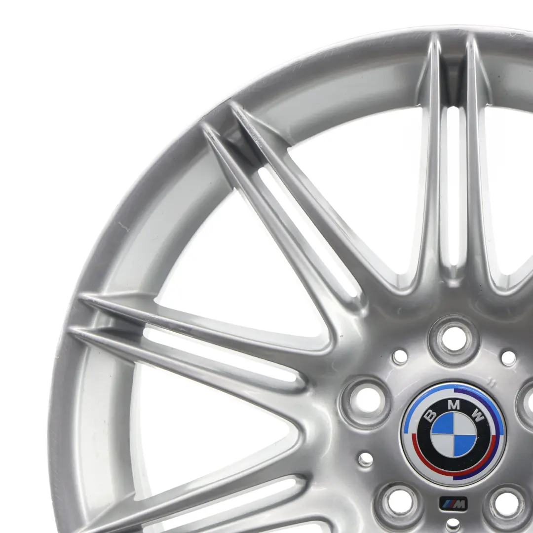 Cerchio Anteriore Lega 19" M Doppie Razze 225 8J ET:37 per BMW E90 E91 E92 con numero di parte 8037141 BMW E90 E91 E92 Cerchio Anteriore Lega 19" M Doppie Razze 225 8J ET:37 - SKU 8037141-3 - Numero di parte 8037141