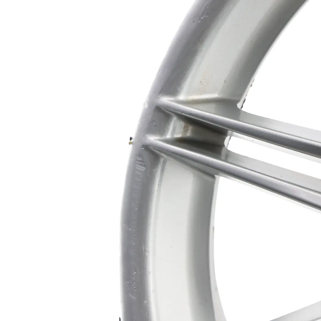 Felga Aluminiowa 19" 8J ET:37 do BMW E90 E91 E92 o numerze 8037141 BMW E90 E91 E92 Felga Aluminiowa 19" 8J ET:37 - SKU 8037141-5 - Numer Części 8037141