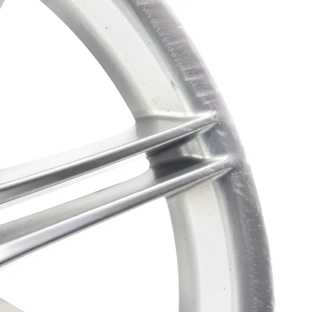 Cerchio Posteriore In Lega 19" 9J ET:39 M Doppie Razze 225 per BMW E90 E91 E92 con numero di parte 8037142 BMW E90 E91 E92 Cerchio Posteriore In Lega 19" 9J ET:39 M Doppie Razze 225 - SKU 8037142-2 - Numero di parte 8037142