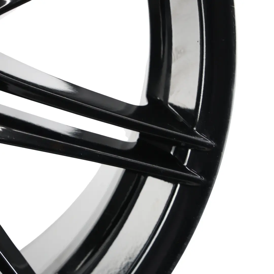 Cerchio posteriore nero lega 19" M Doppie razze 225 9J ET:39 per BMW E90 E91 E92 E93 con numero di parte 8037142 BMW E90 E91 E92 E93 Cerchio posteriore nero lega 19" M Doppie razze 225 9J ET:39 - SKU 8037142-3 - Numero di parte 8037142