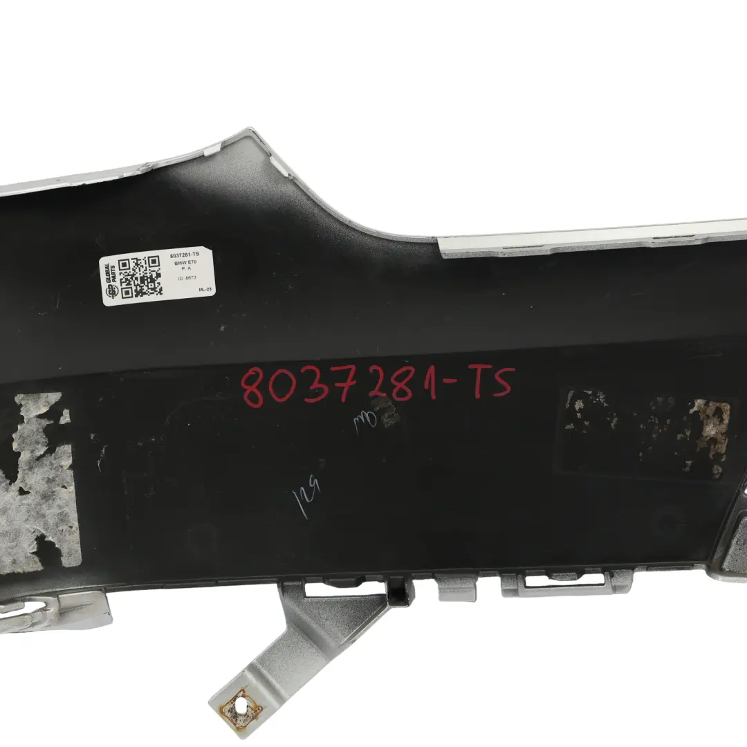 Osłona Zderzaka M-Pakiet Lewy Tył Titan Silver - 354 do BMW X5 E70 o numerze 8037281 BMW X5 E70 Osłona Zderzaka M-Pakiet Lewy Tył Titan Silver - 354 - SKU 8037281-TS - Numer Części 8037281