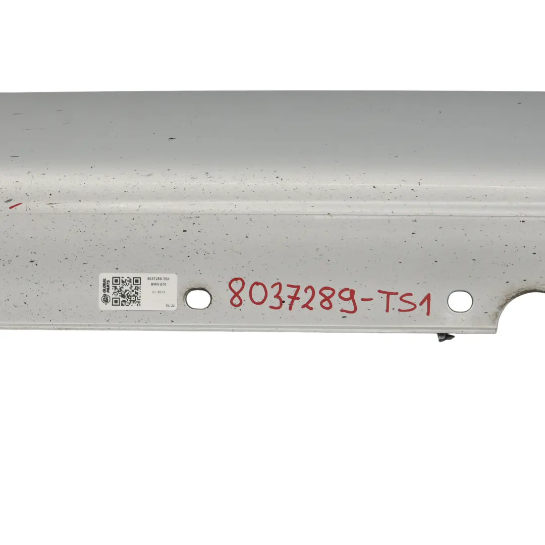 Listello Sottoporta Laterale Sinistro Titansilber Silver 354 per BMW X5 E70 M Sport con numero di parte 8037289 BMW X5 E70 M Sport Listello Sottoporta Laterale Sinistro Titansilber Silver 354 - SKU 8037289-TS1 - Numero di parte 8037289
