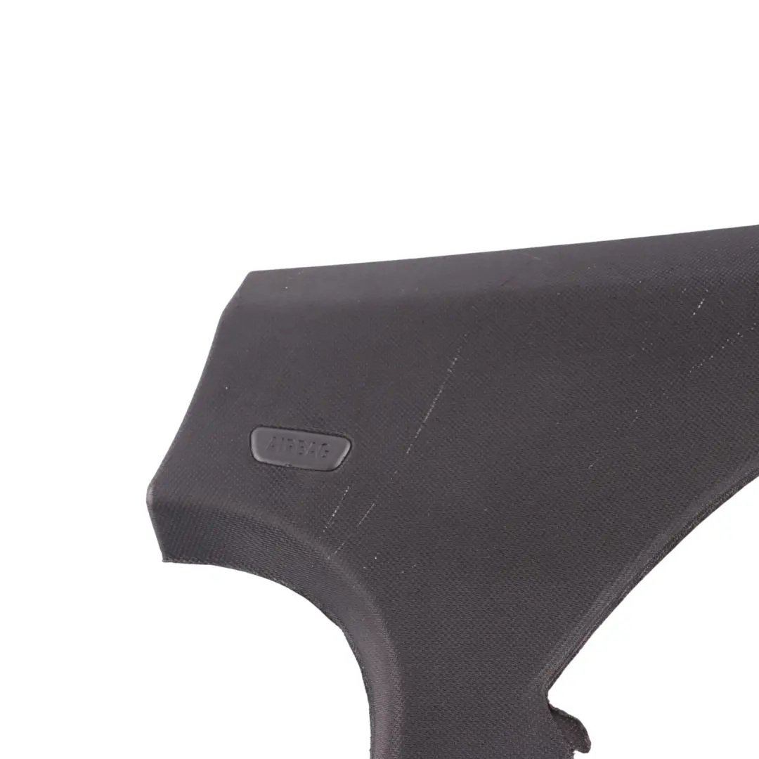 Modanatura Rivestimento Montante C Nero Destra 9116358 per BMW F10 LCI con numero di parte 8038174 BMW F10 LCI Modanatura Rivestimento Montante C Nero Destra 9116358 - SKU 8038174 - Numero di parte 8038174
