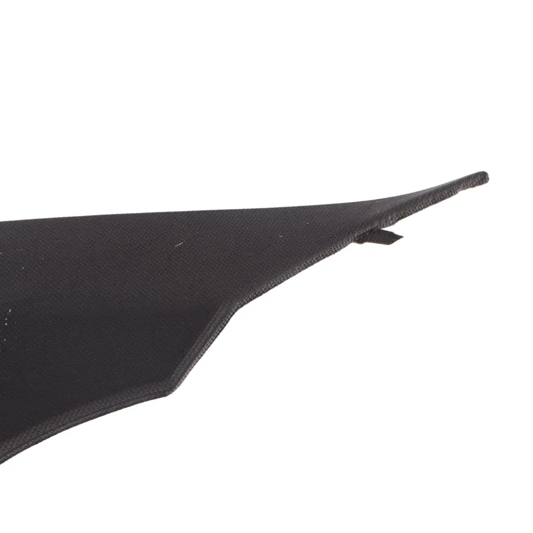Modanatura Rivestimento Montante C Nero Destra 9116358 per BMW F10 LCI con numero di parte 8038174 BMW F10 LCI Modanatura Rivestimento Montante C Nero Destra 9116358 - SKU 8038174 - Numero di parte 8038174