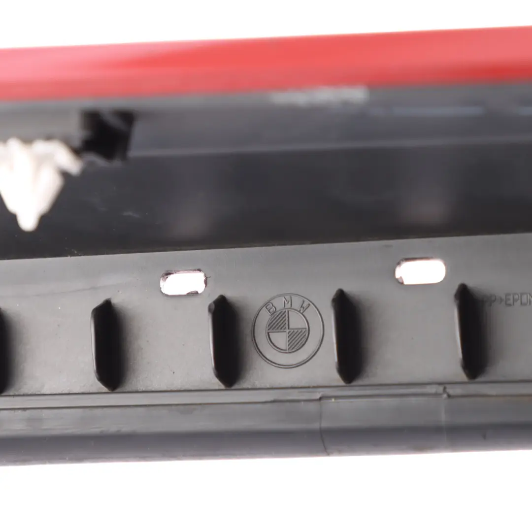 Türleiste M Sport Vorne Links Zierblende Melbourne Rot A75 für BMW X3 F25 mit Teilenummer 8052081 BMW X3 F25 Türleiste M Sport Vorne Links Zierblende Melbourne Rot A75 - SKU 8052081-MRT - Teilenummer 8052081