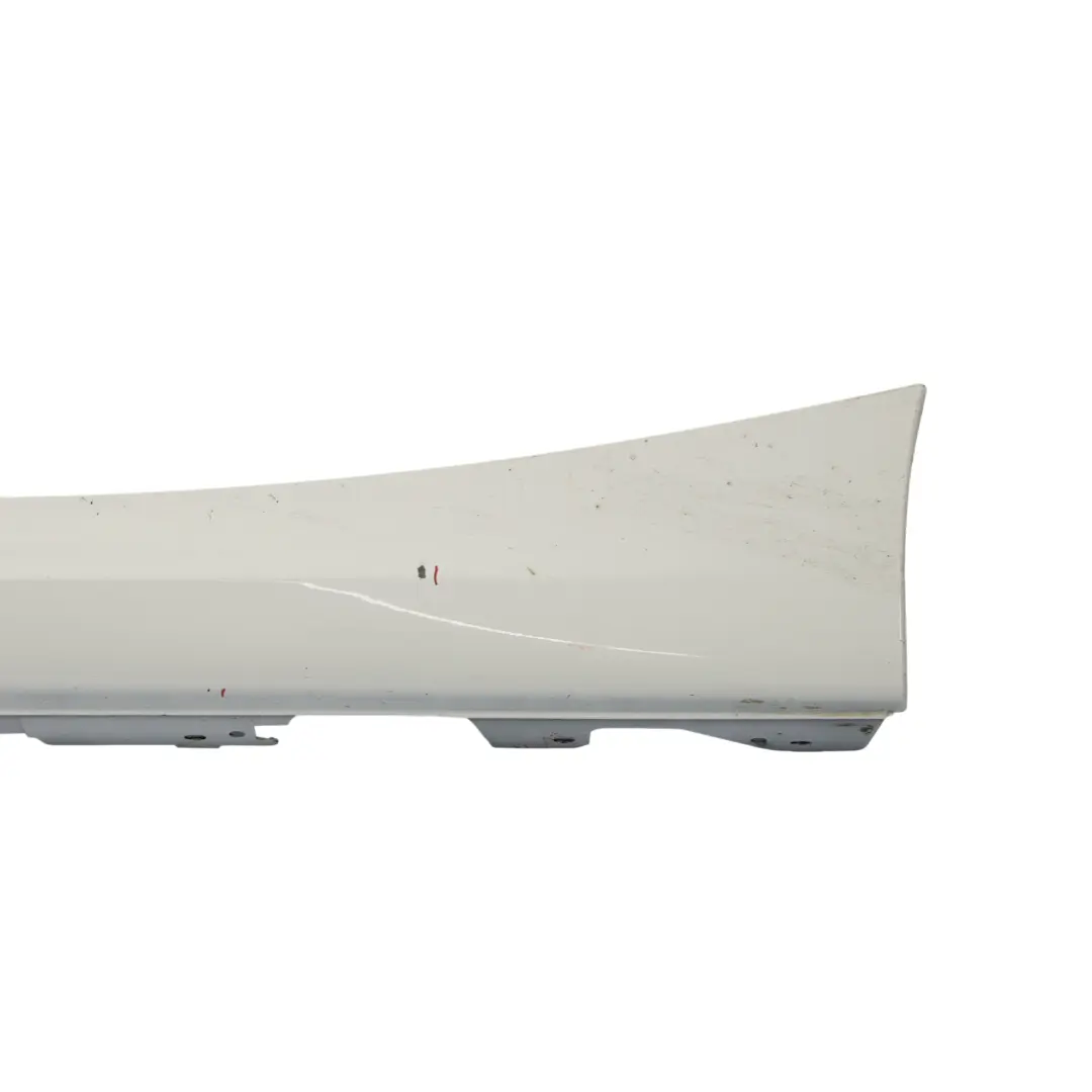 BMW F21 F22 Bas de Porte Seuil a Gauche Blanc des Alpes Alpin Blanc - 300 - SKU 8056817-AW - Numéro de pièce 8056817