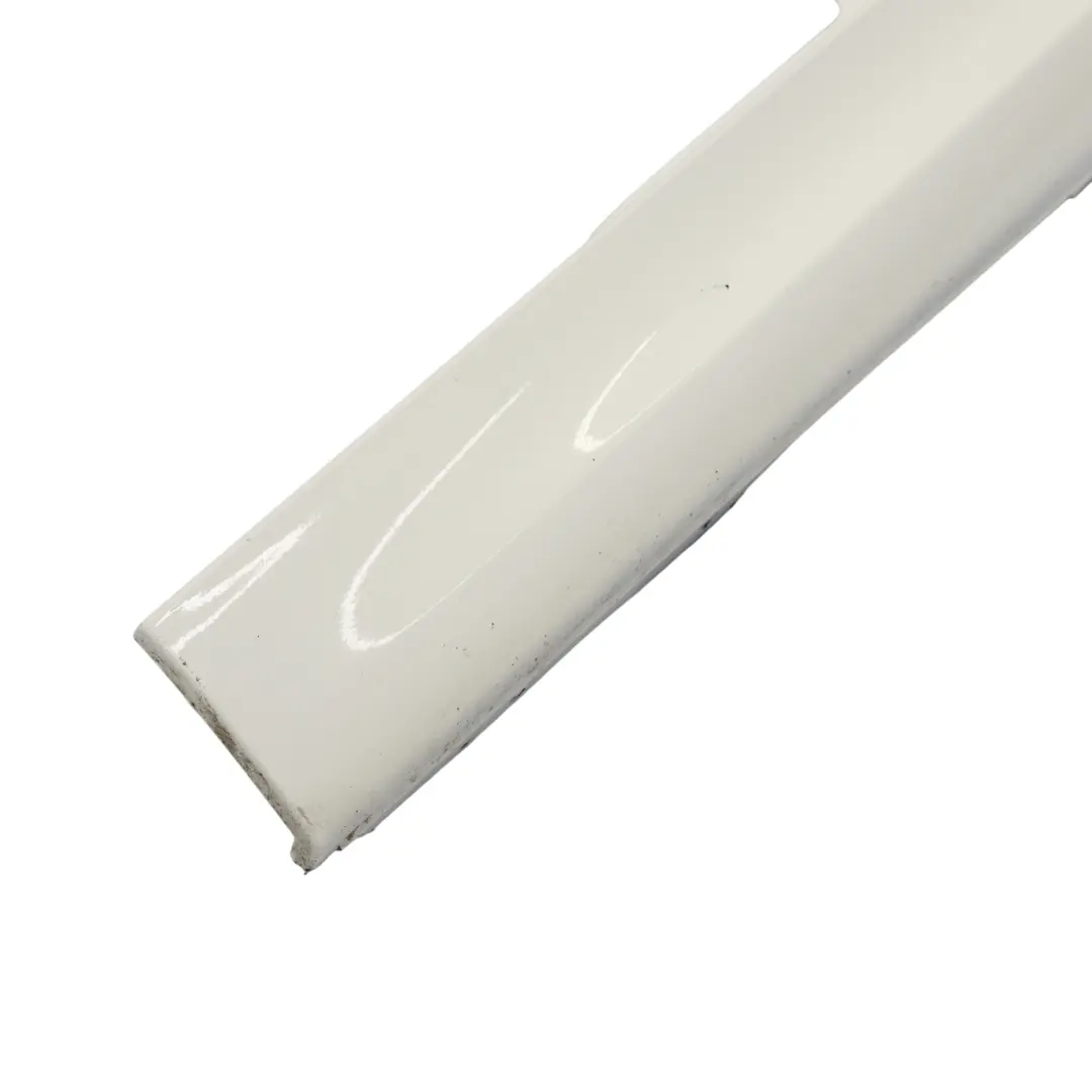 BMW F21 F22 Bas de Porte Seuil a Gauche Blanc des Alpes Alpin Blanc - 300 - SKU 8056817-AW - Numéro de pièce 8056817