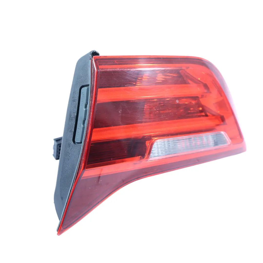 Heckklappe Rücklicht Kofferraumdeckel Lampe Rechts für BMW F82 M4 mit Teilenummer 8059656 BMW F82 M4 Heckklappe Rücklicht Kofferraumdeckel Lampe Rechts - SKU 8059656 - Teilenummer 8059656