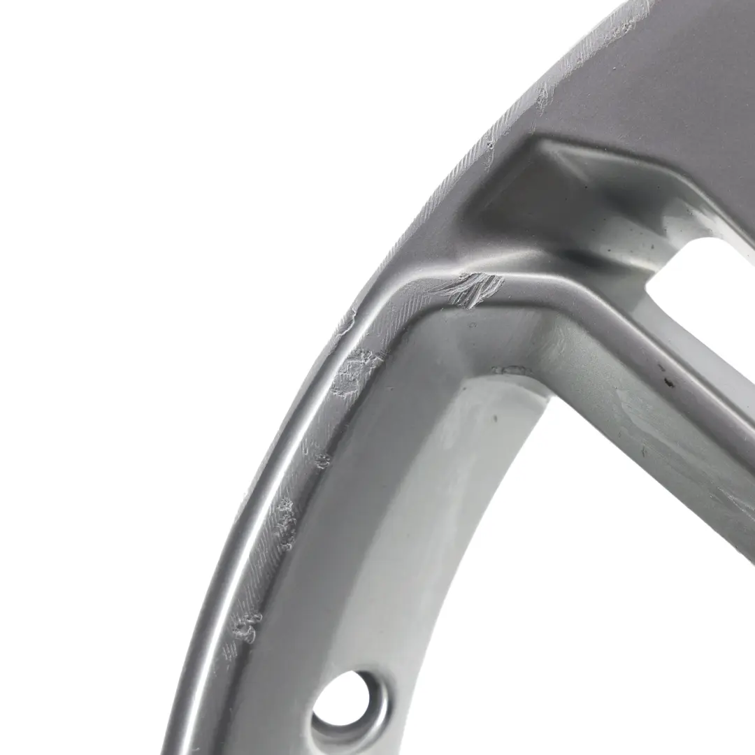 Silberne Leichtmetallfelge 19" 7J ET:43 für Audi Q3 F3 mit Teilenummer 83A601025M Audi Q3 F3 Silberne Leichtmetallfelge 19" 7J ET:43 - SKU 83A601025M-1 - Teilenummer 83A601025M