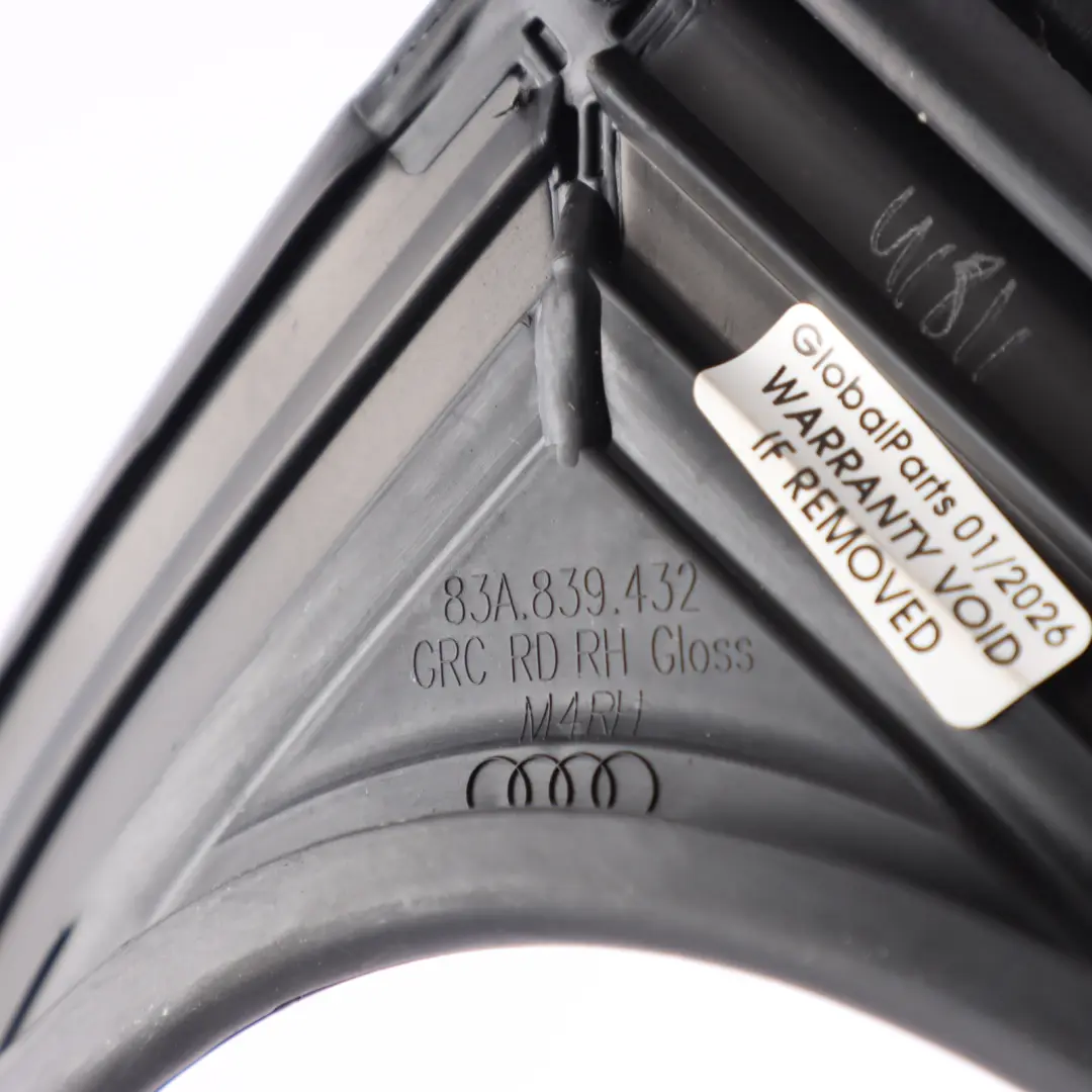 Joint Cadre Guide Vitre Porte Arrière Droite pour Audi Q3 F3 à propos du numéro de pièce 83A839432 Audi Q3 F3 Joint Cadre Guide Vitre Porte Arrière Droite - SKU 83A839432 - Numéro de pièce 83A839432