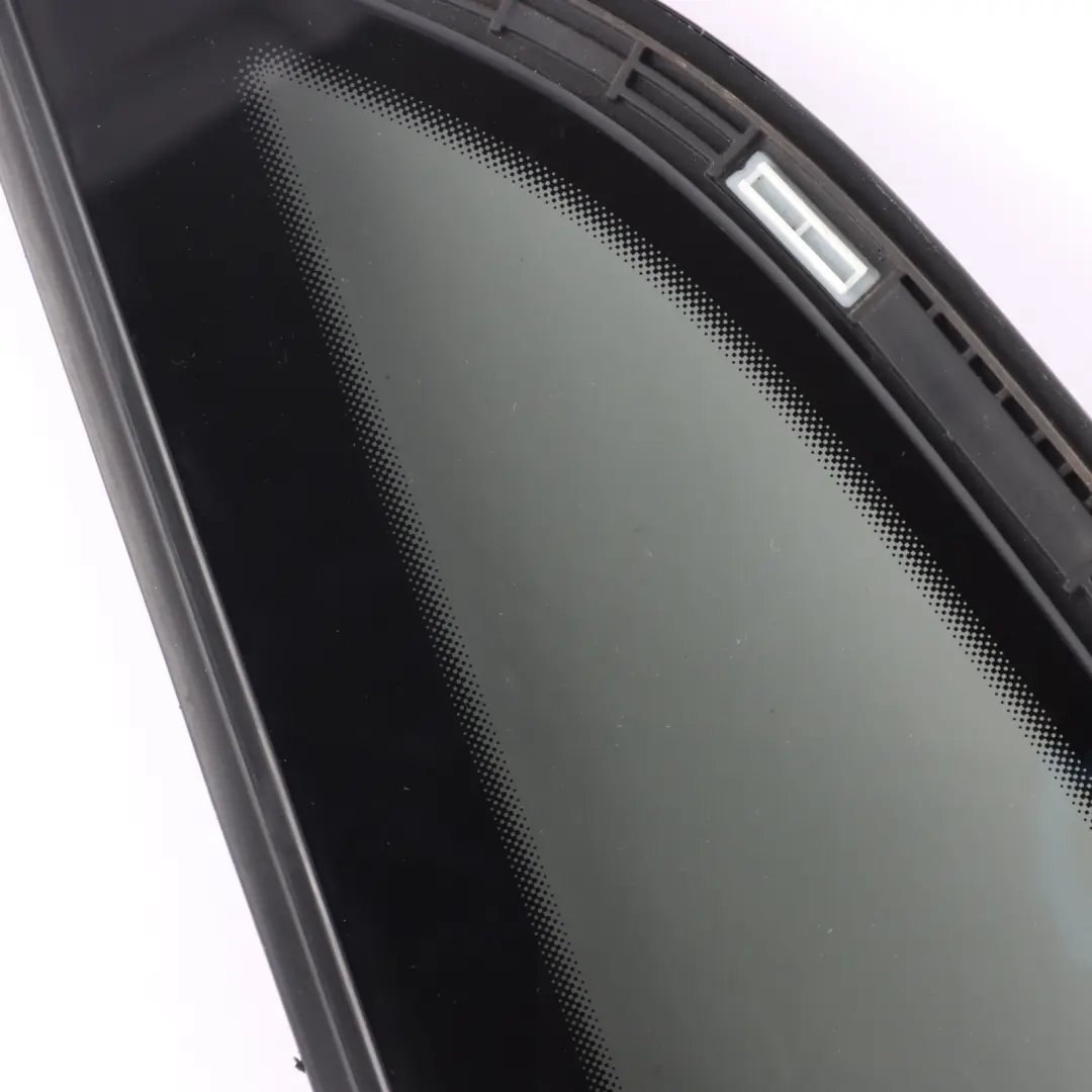 Vitre Arrière Latérale AS3 Teintée Gauche pour Audi Q3 F3 à propos du numéro de pièce 83A845297E Audi Q3 F3 Vitre Arrière Latérale AS3 Teintée Gauche - SKU 83A845297E - Numéro de pièce 83A845297E