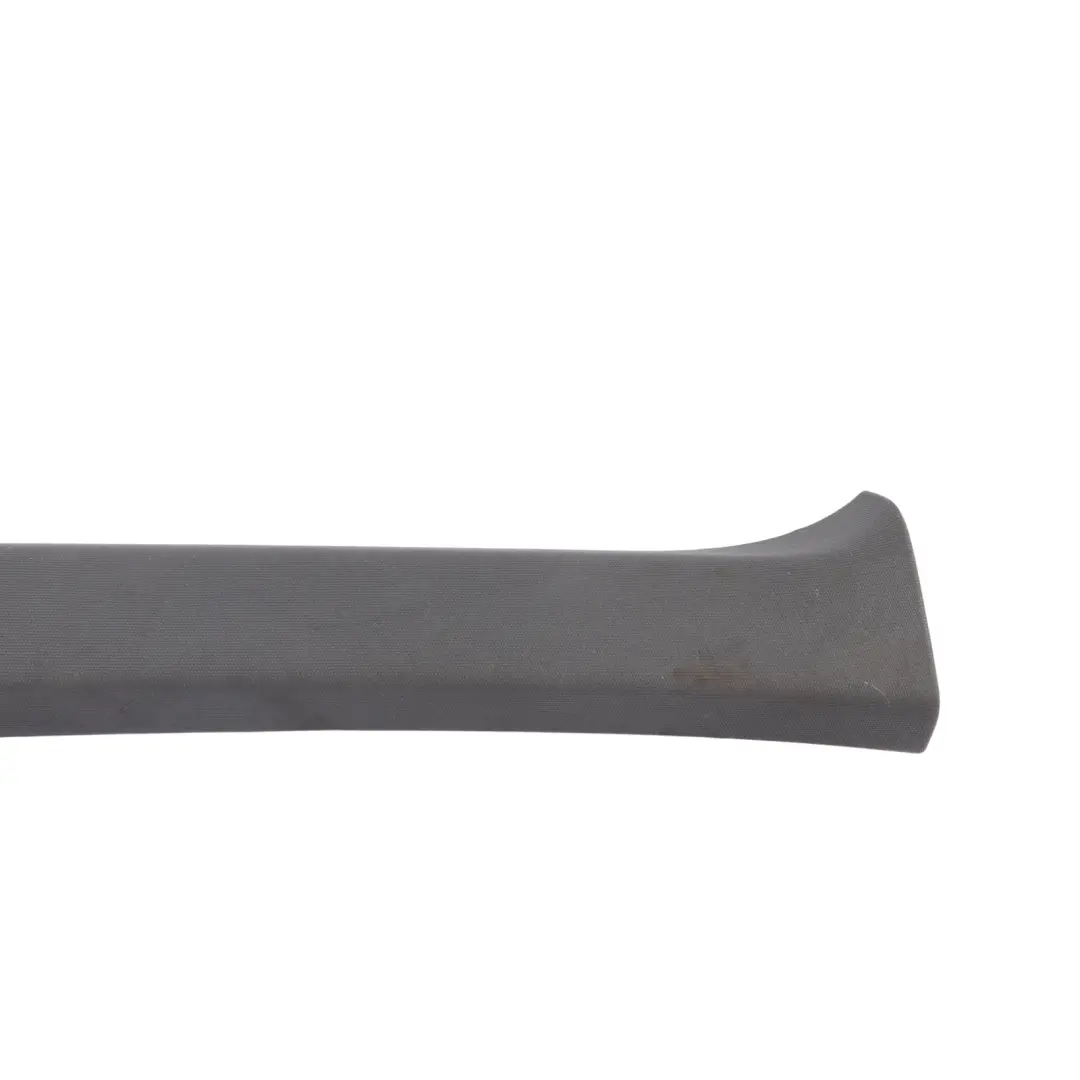 Moldura Cubierta Pilar A Derecho Negro Soul para Audi Q3 F3 con número de pieza 83A867234A Audi Q3 F3 Moldura Cubierta Pilar A Derecho Negro Soul - SKU 83A867234A - Número de pieza 83A867234A