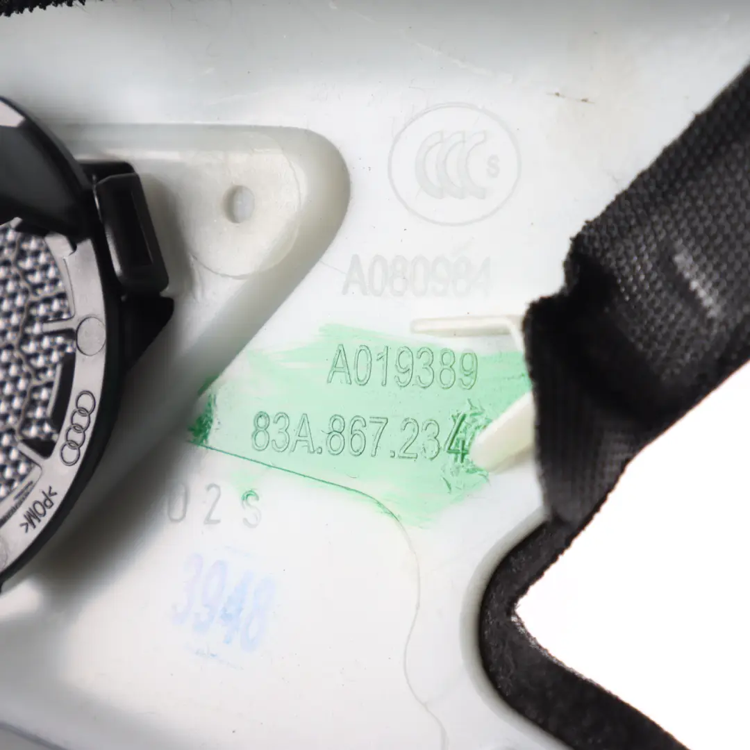 Moldura Cubierta Pilar A Derecho Negro Soul para Audi Q3 F3 con número de pieza 83A867234A Audi Q3 F3 Moldura Cubierta Pilar A Derecho Negro Soul - SKU 83A867234A - Número de pieza 83A867234A