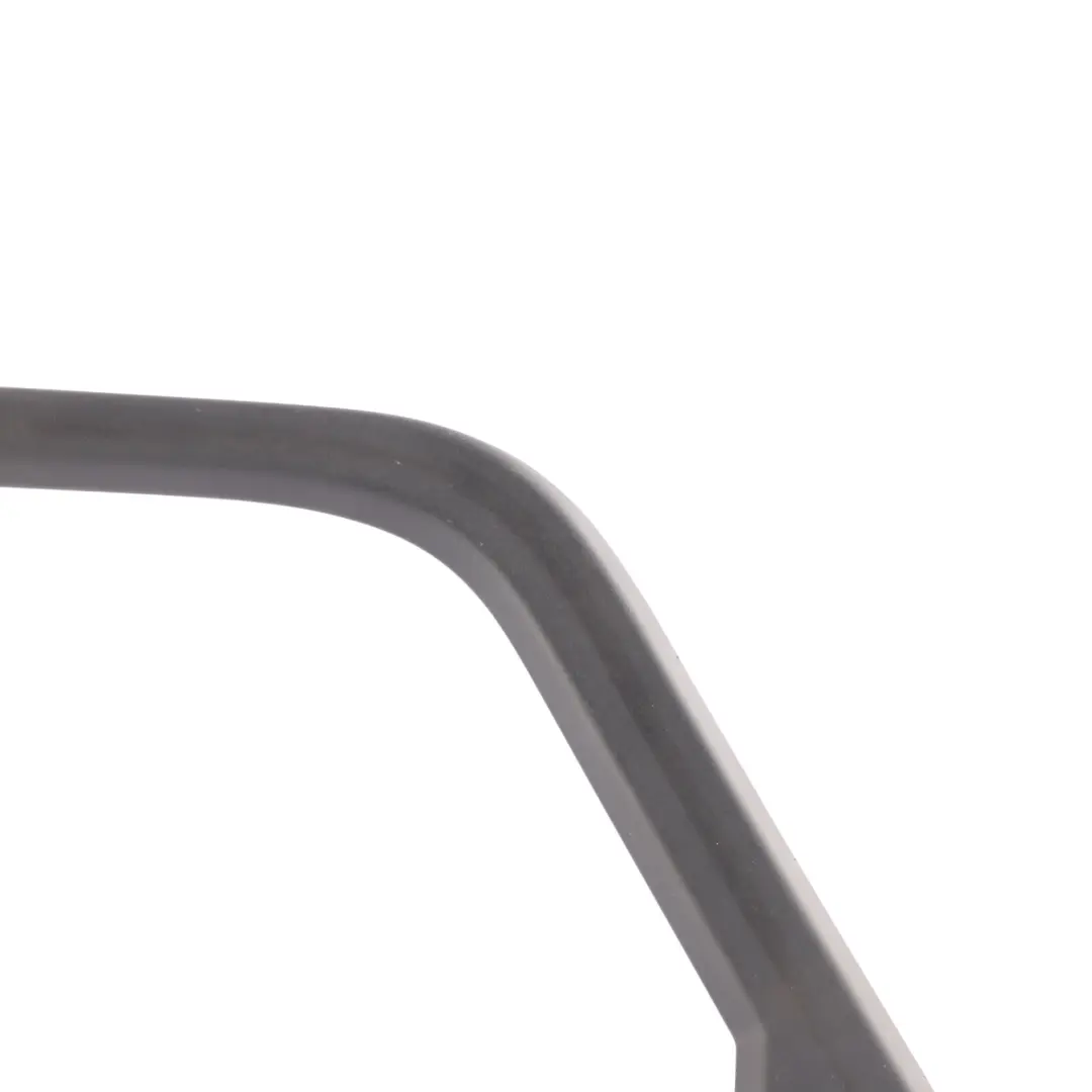 Baguette Encadrement Vitre Porte Arrière Droite pour Audi Q3 F3 à propos du numéro de pièce 83A867672 Audi Q3 F3 Baguette Encadrement Vitre Porte Arrière Droite - SKU 83A867672 - Numéro de pièce 83A867672