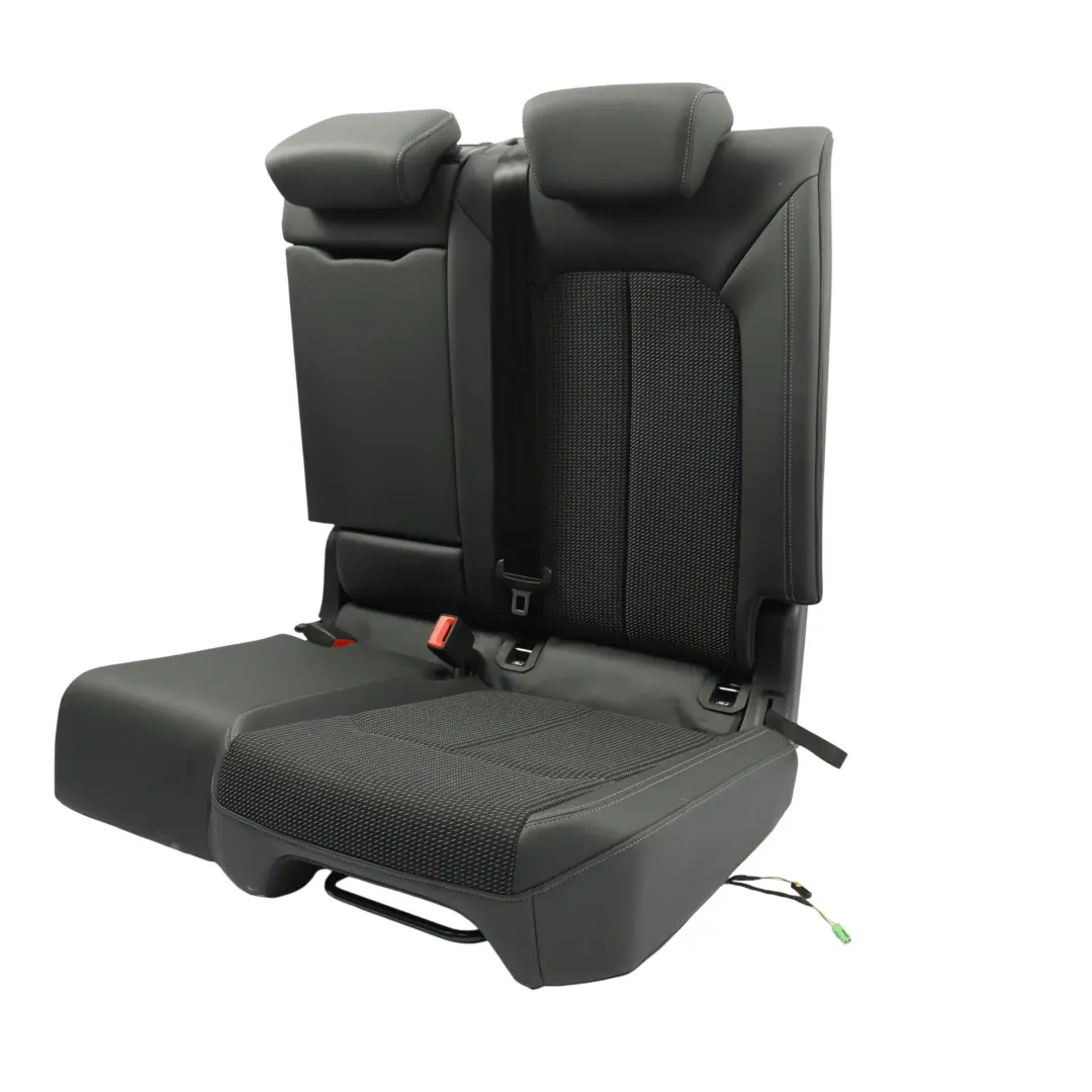 Sedile Posteriore A Panchina Sinistro Tessuto Pelle Anima Nero Grigio per Audi Q3 F3 con numero di parte 83A885805F Audi Q3 F3 Sedile Posteriore A Panchina Sinistro Tessuto Pelle Anima Nero Grigio - SKU 83A885805F-1 - Numero di parte 83A885805F