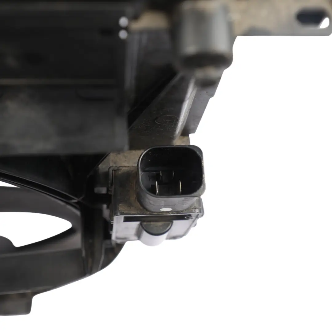 BMW X3 G01 X3 G02 Radiator Fan Engine Cooling Cooler Shroud Housing 400W 8686170 - SKU 8472314-1 - Part number 8472314